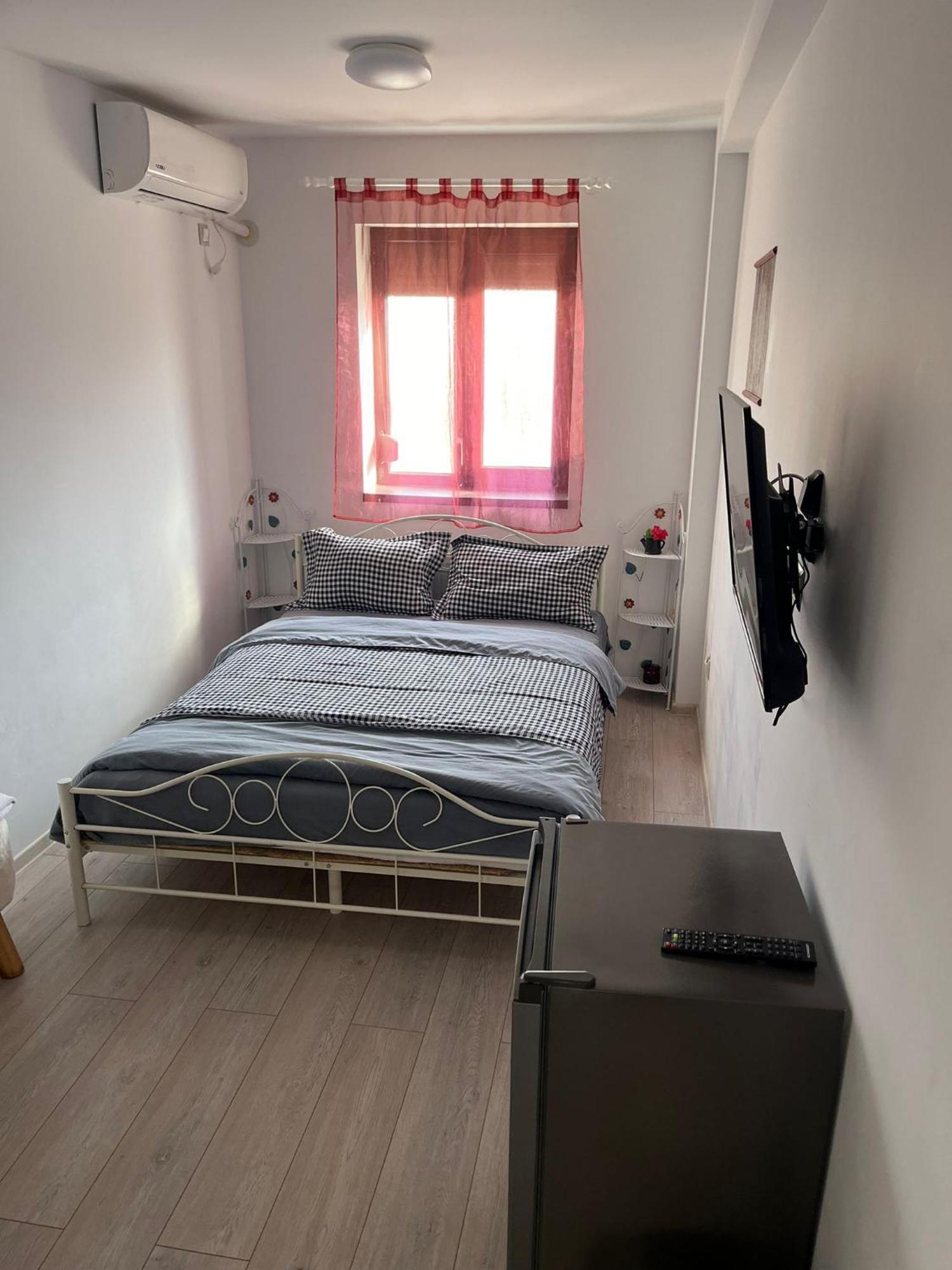 Solaria Budget Studio Galati  Ngoại thất bức ảnh